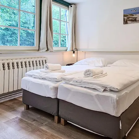 Апартаменты Beautiful In Ribnitz-dammgarten With Wifi And 2 Bedrooms Рибниц-Дамгартен