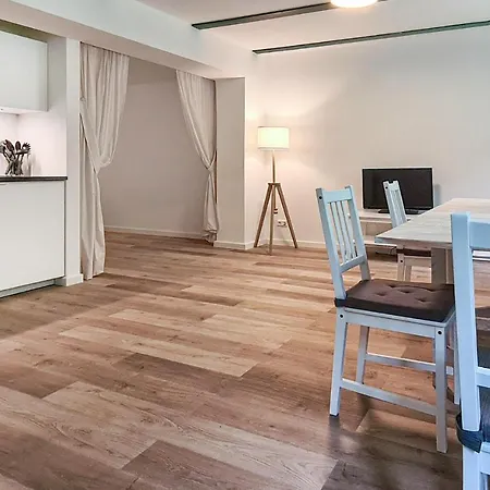 Beautiful In Ribnitz-dammgarten With Wifi And 2 Bedrooms